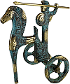 objet de d&eacute;coration : la d&eacute;esse Athena sur son char (''bronze grec'' patin&eacute;, hauteur 13.5 cm, largeur 8 cm)