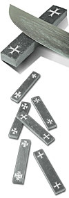Porte-couteaux en ardoise grav&eacute;e (collection ''Chevaliers templiers'')