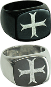 bague en acier inoxydable grav&eacute;e : croix templi&egrave;re (croix patt&eacute;e)