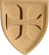 croix patt&eacute;e (croix des templiers), applique murale en pierre reconstitu&eacute;e et forme de blason