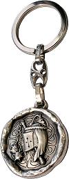 porte-cl&eacute;s en m&eacute;tal : m&eacute;daille de chevalier (heaume et masse d'armes)
