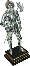 statuette de chevalier avec hallebarde (hauteur=33.5 cm, mod&egrave;le A)