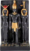 Triade de Myk&eacute;rinos (Myk&eacute;rinos, Hathor et d&eacute;esse du nome de Diospolis), statuette en r&eacute;sine finition noire, or et rouge