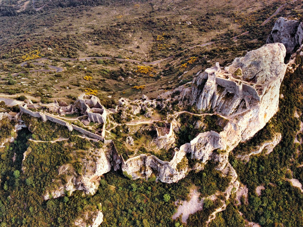 Le château de Peyrepertuse (Aude), citadelle du vertige du Pays Cathare