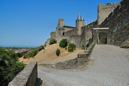 Cités médiévales en #TerresCathares (photographie de la cité médiavale de Carcassonne, Aude, Pays cathare : Philippe Contal, 2015)