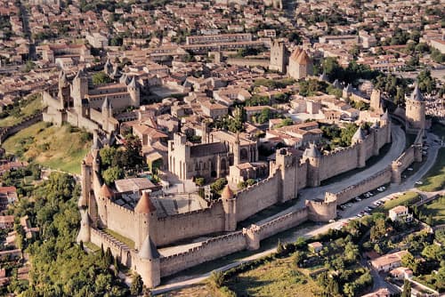 Vous avez dit... châteaux cathares ?