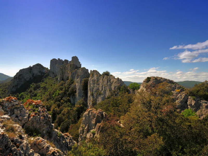 Le château cathare de Peyrepertuse (Corbières, Aude ; photographie : Philippe Contal, 2012)