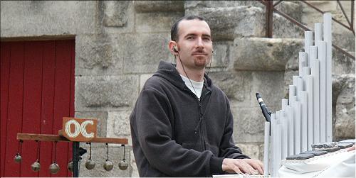 Christian Salès en répétition avant le concert à Aigues-Mortes, août 2002