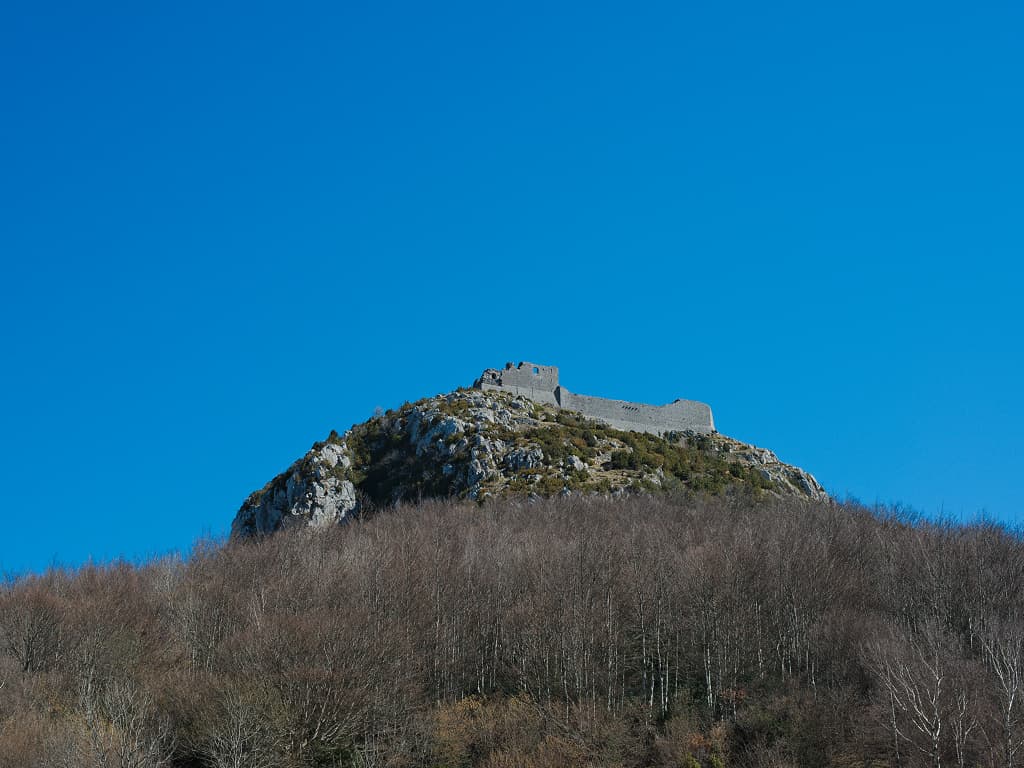Le pog de Montségur (Rencontre de Montségur, mars 2017 ; Photographie : Philippe Contal)